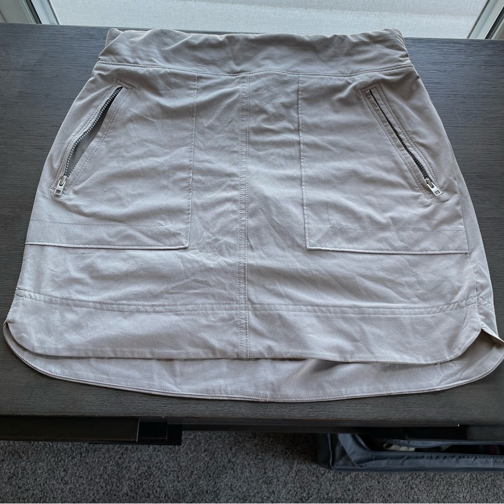 Athleta skirt with liner